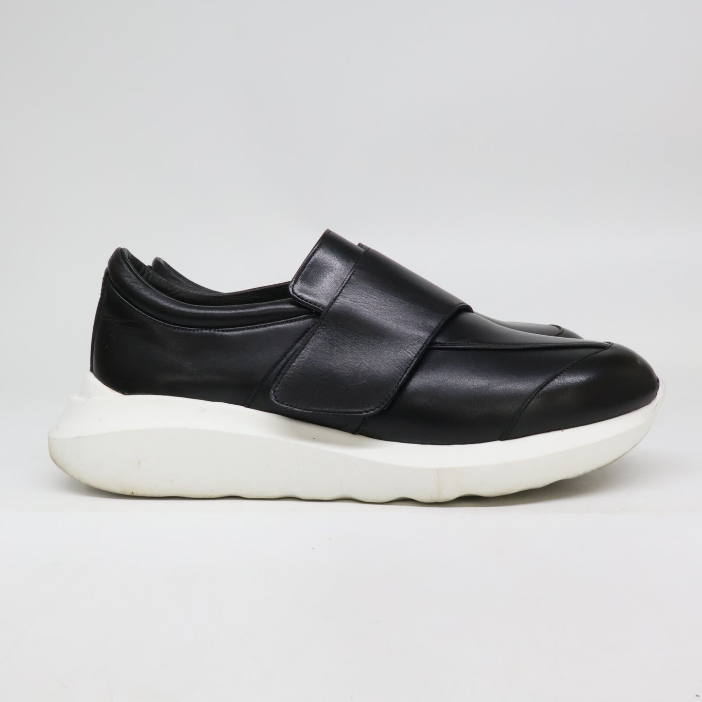 WH WH-0922 Velcro Strap Leather Sneakers Black Size 8
