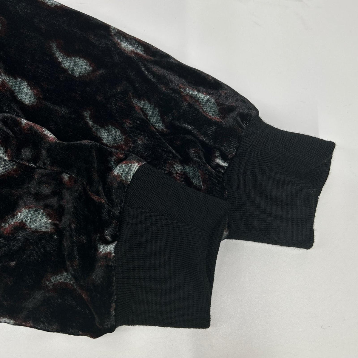 GIORGIOARMANI Black Velour Turtleneck Pullover Size 4