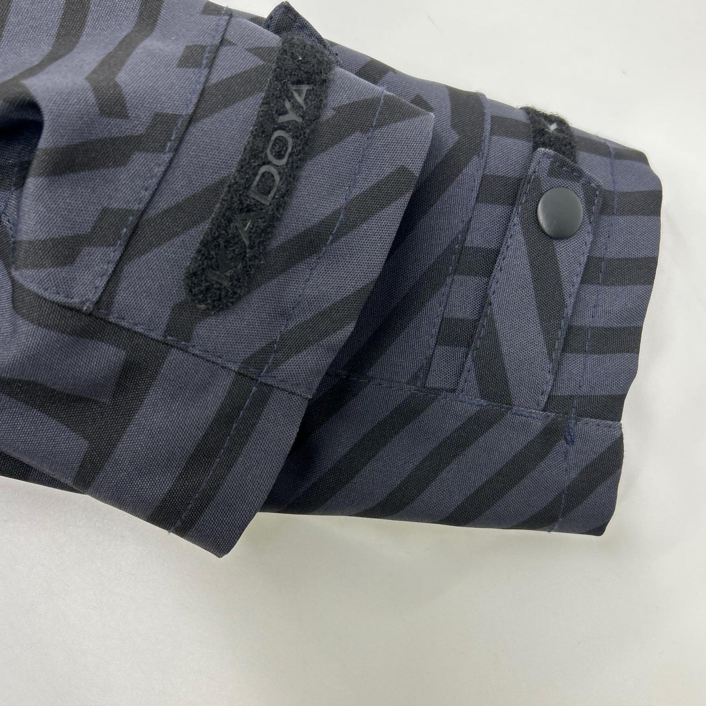 KADOYA CHILL OUT Geometric Fabric Jacket Charcoal Size L