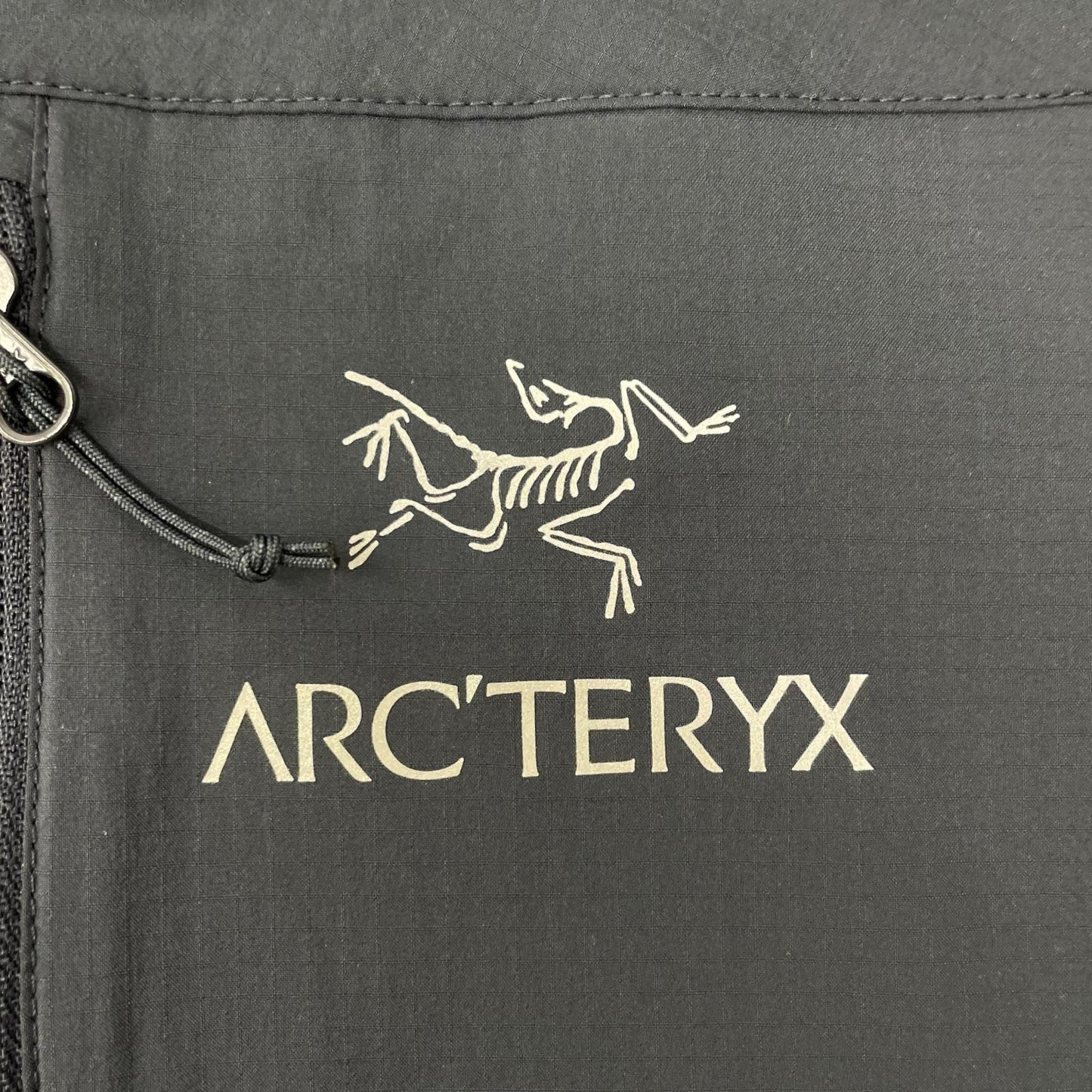 ARC'TERYX 22' Squamish Hoody Nylon Jacket Navy Size M