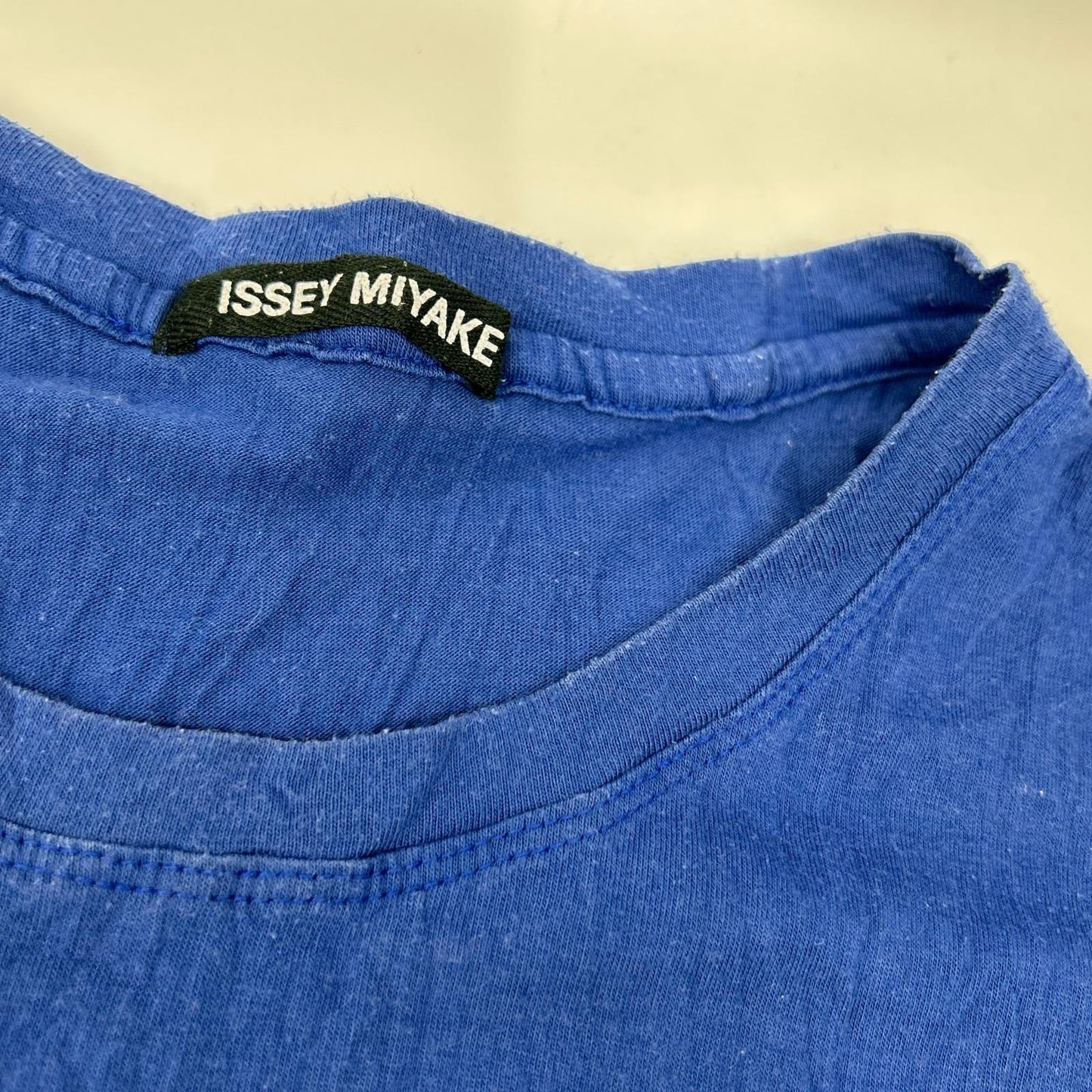ISSEY MIYAKE MEN Blue Nylon Patchwork T-Shirt Size 4