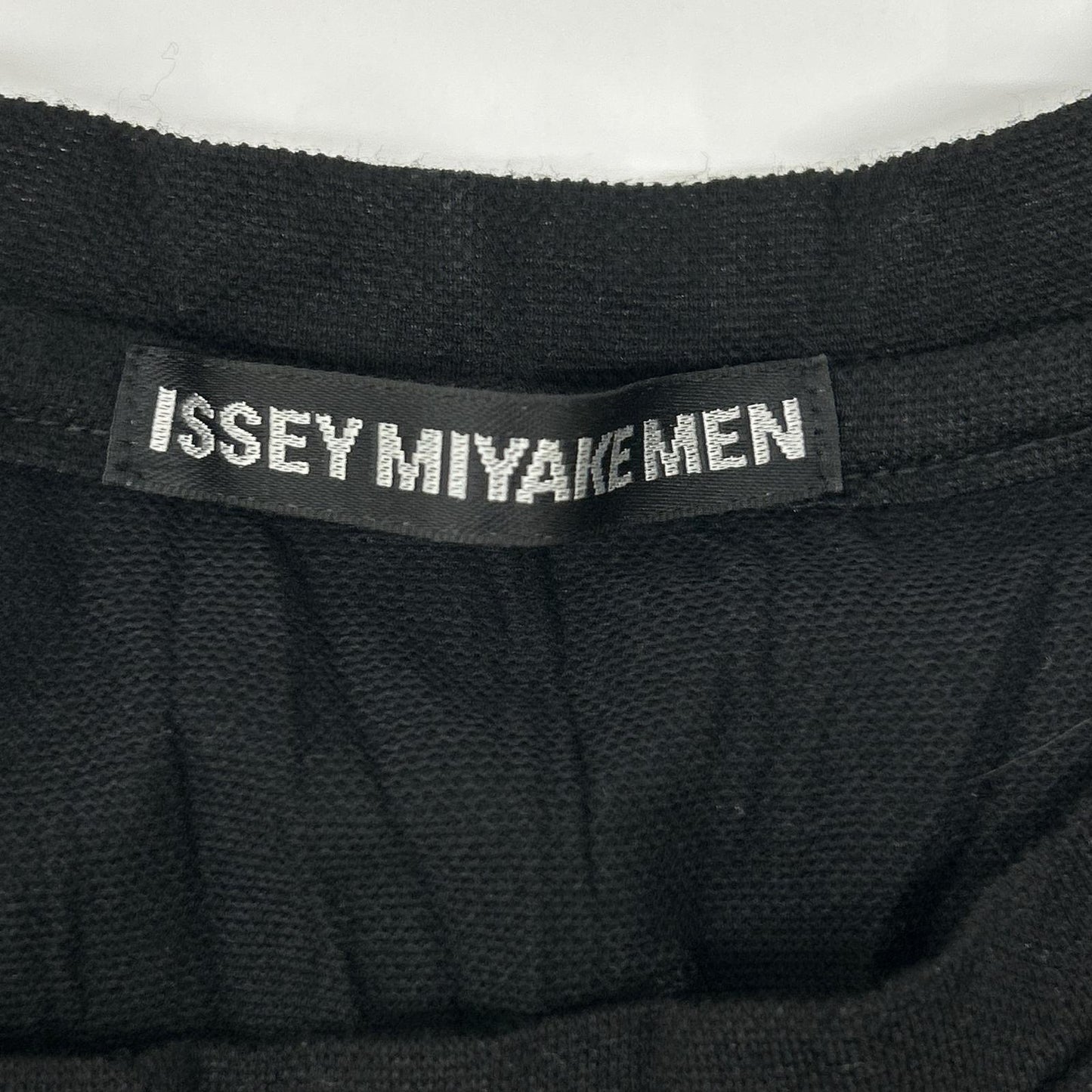 ISSEY MIYAKE MEN 16SS Black Mesh Panel T-Shirt Size 3