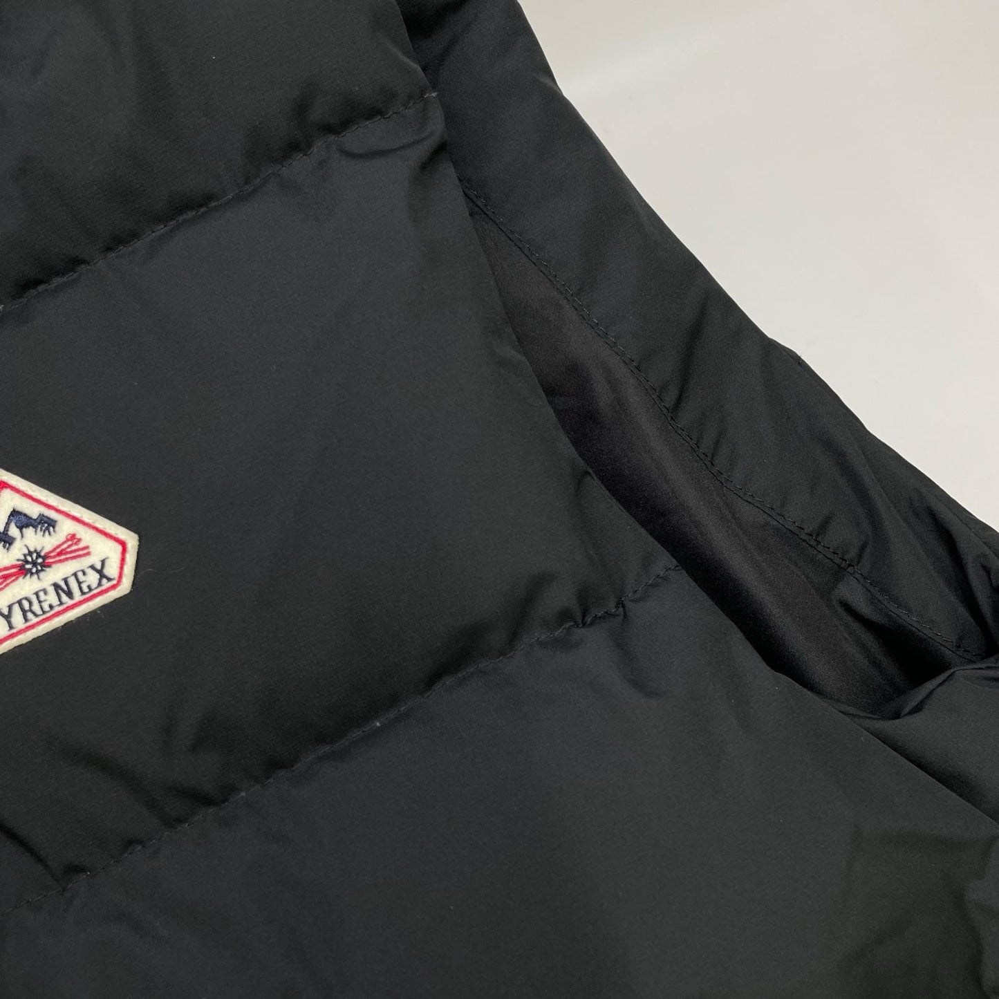PYRENEX HMY021 Spoutnic Mini Ripstop Nylon Vest Black Size L