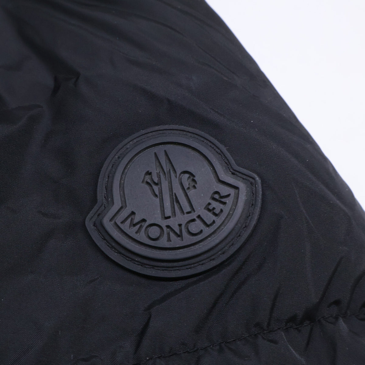 MONCLER Montclar Nylon Hooded Down Coat Size 3