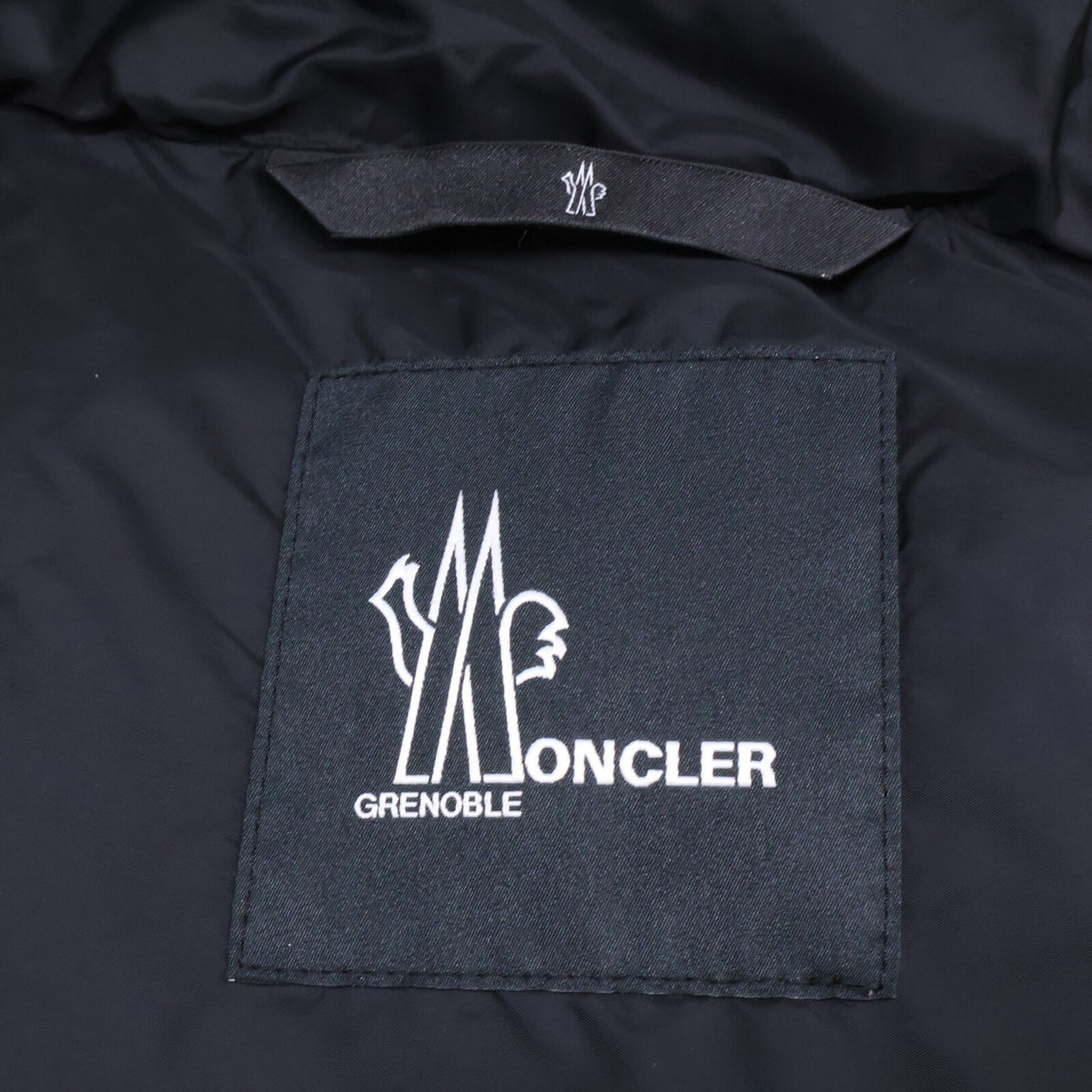 MONCLER 24' Grenoble Hooded Down Vest Black Size 2