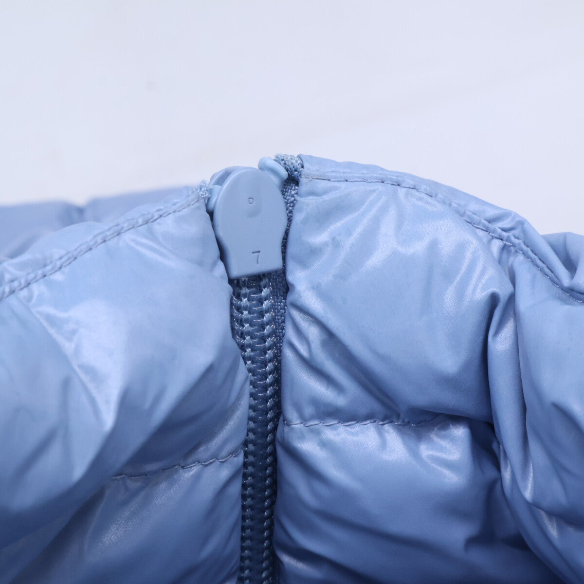MONCLER LEVECHE Light Down Jacket Blue Size 3