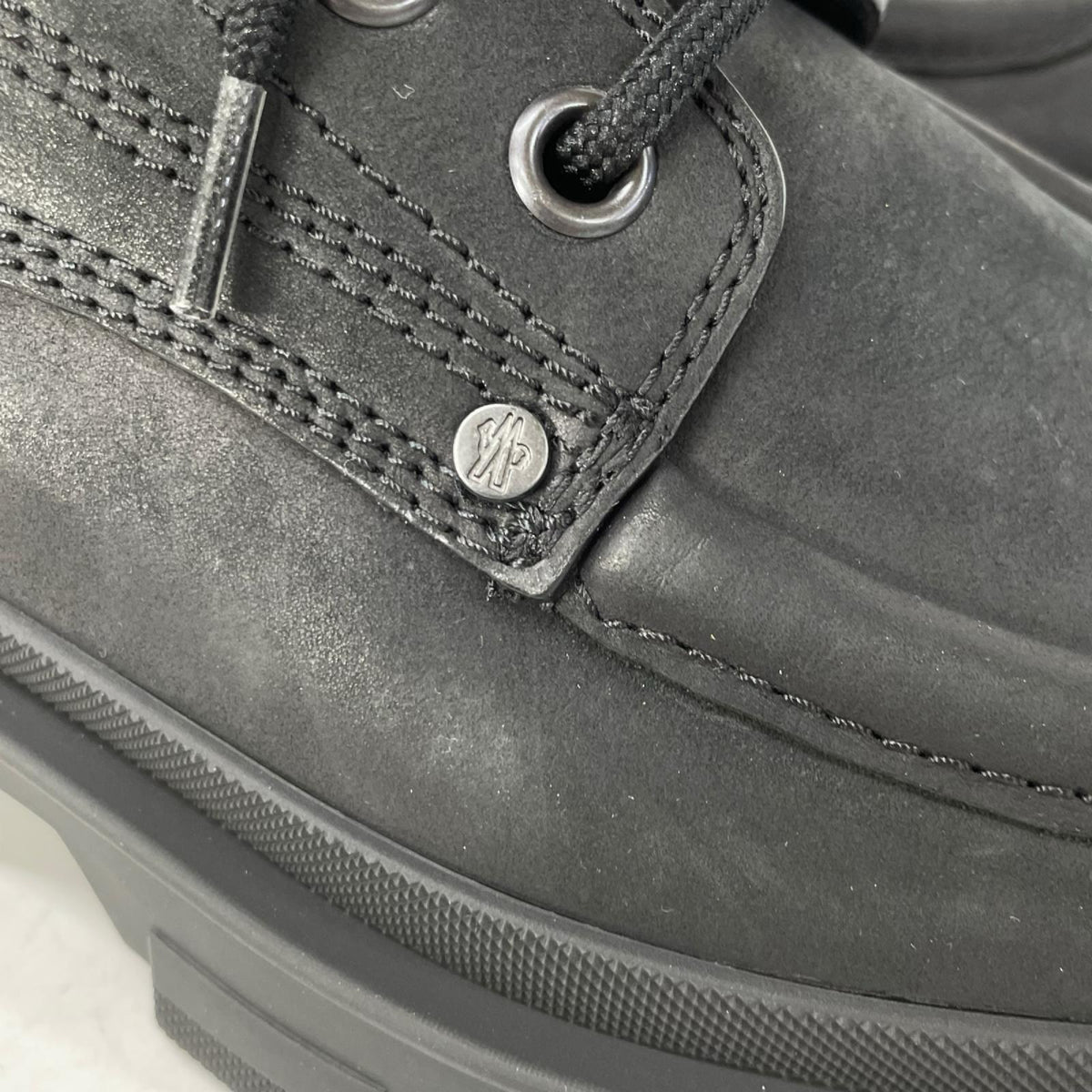 MONCLER HEVEA CITY Smooth Leather Ankle Boots Size EU 42
