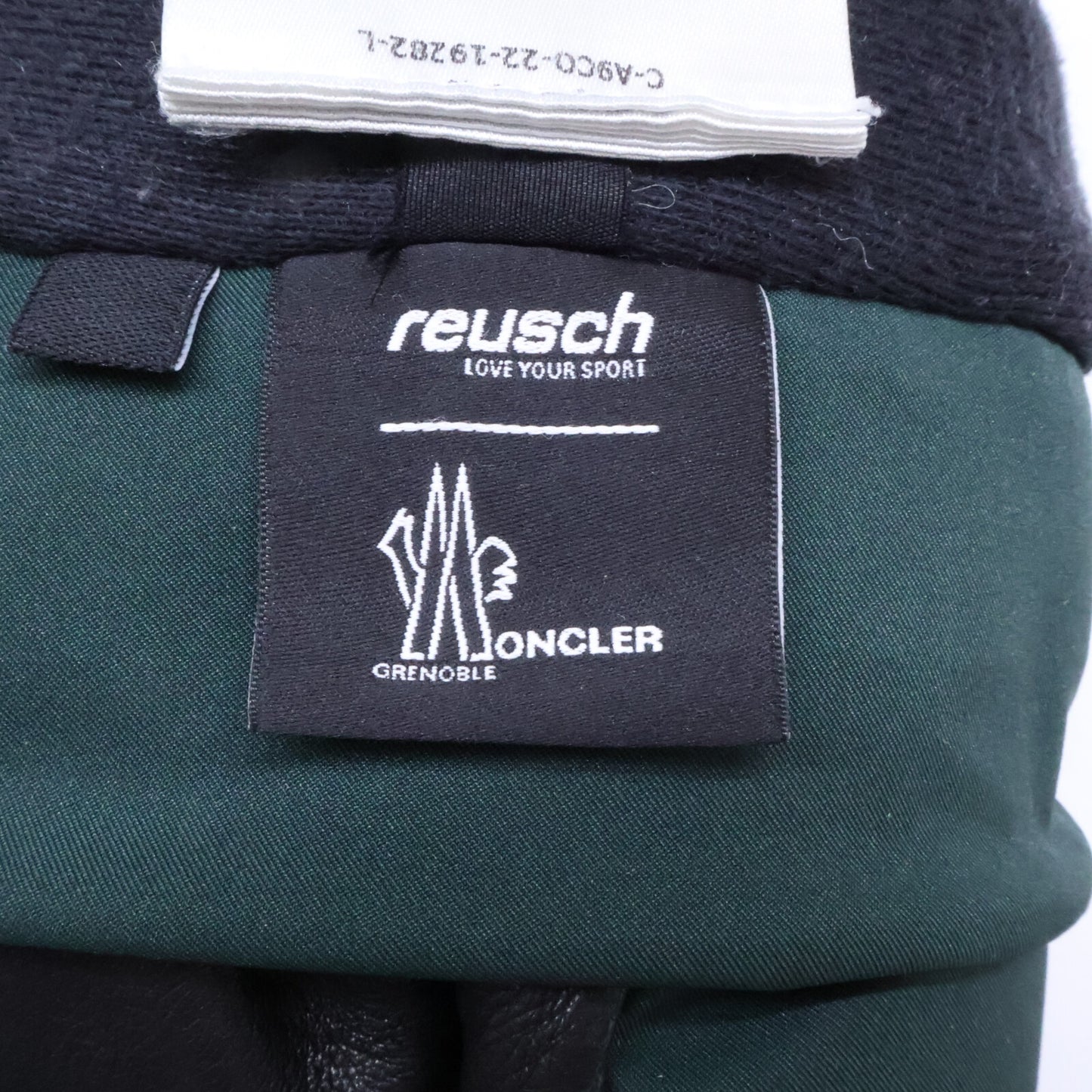 MONCLER 23AW GORE-TEX Adjuster Gloves Green/Black Belt Size L