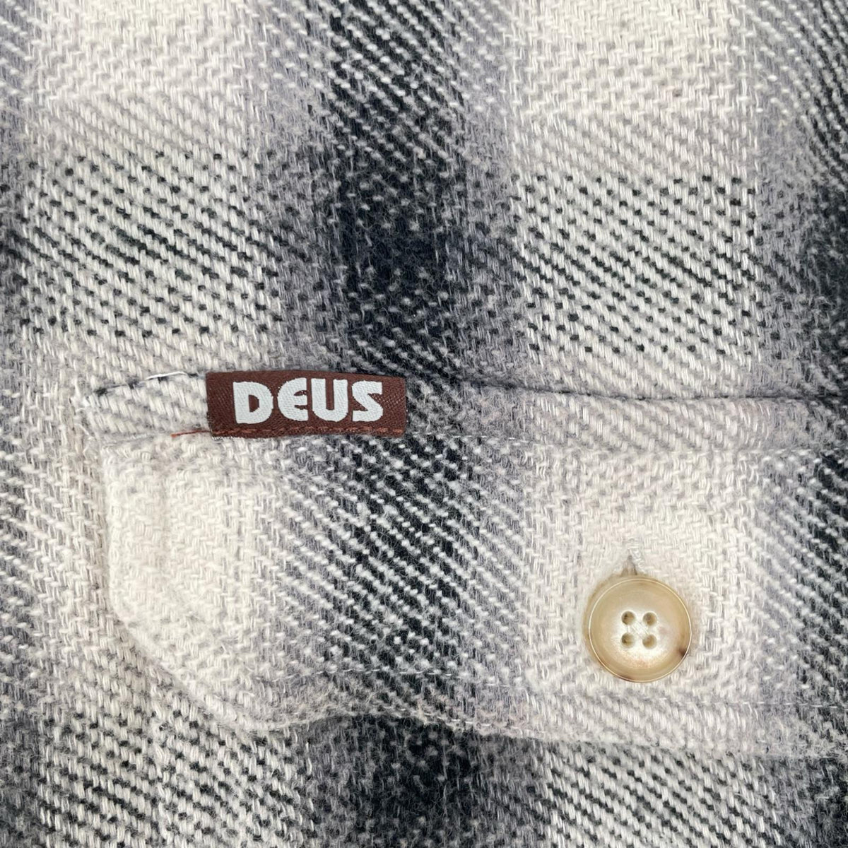DEUS EX MACHINA "Too Busy To Work" Flannel Shirt Size M