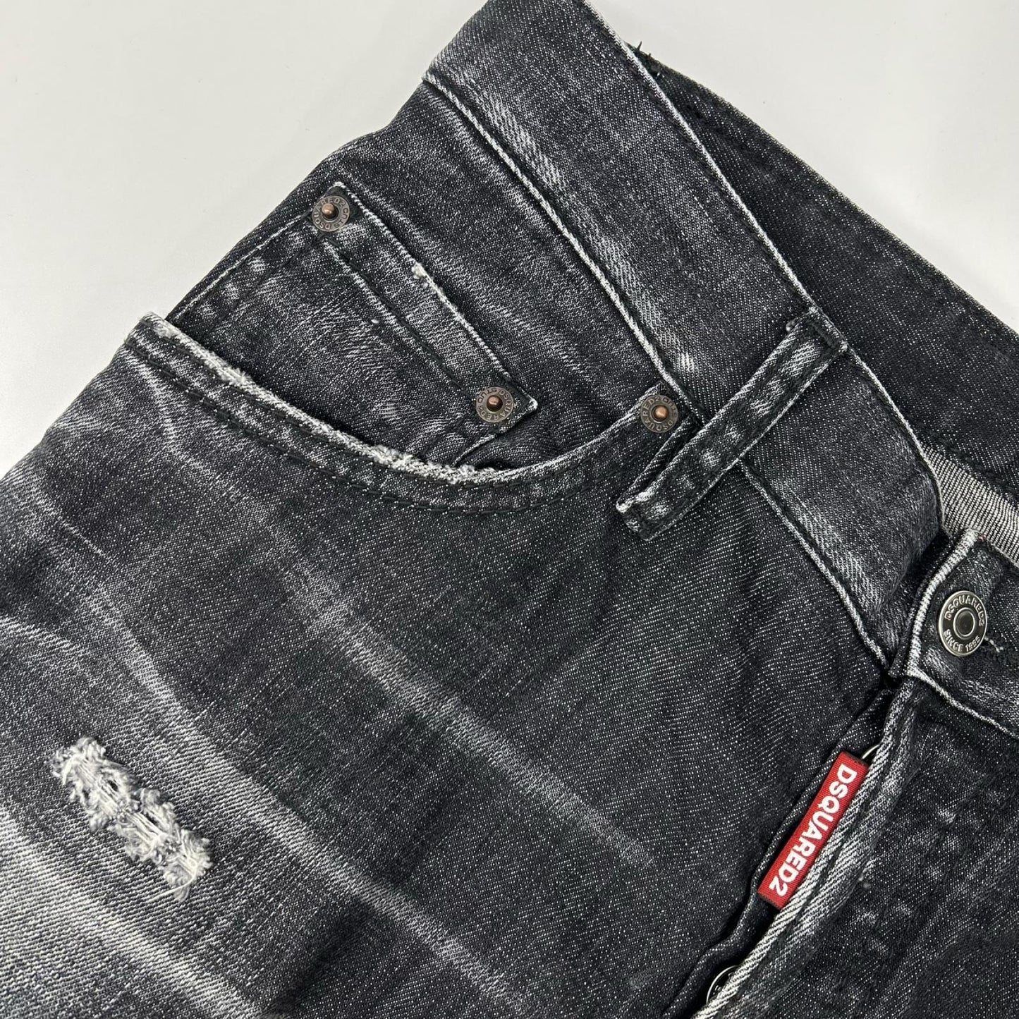 DSQUARED2 S74LB1617 Skater Faded Black Wash Jeans Size 44