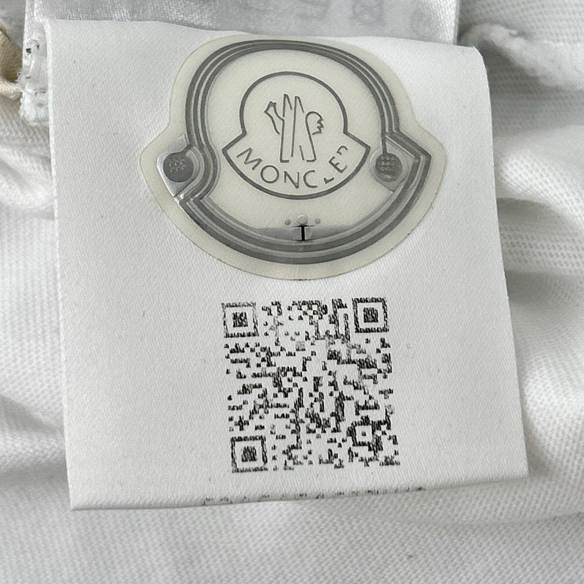 MONCLER Front Print Crewneck Long T-Shirt White Size L