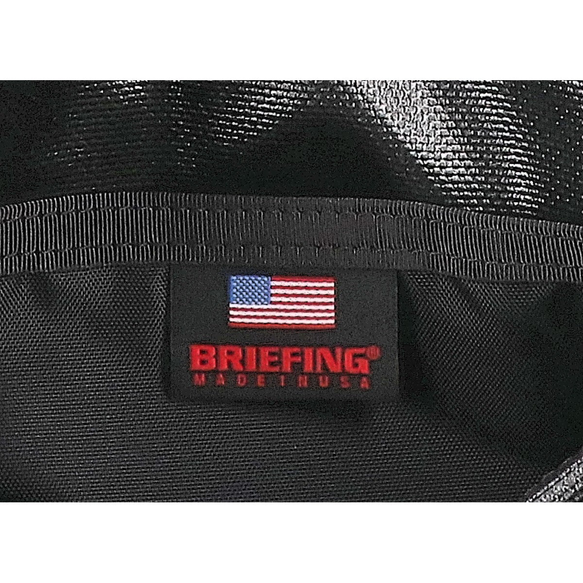BRIEFING BRA243L38 MAG Nylon Shoulder Bag Black