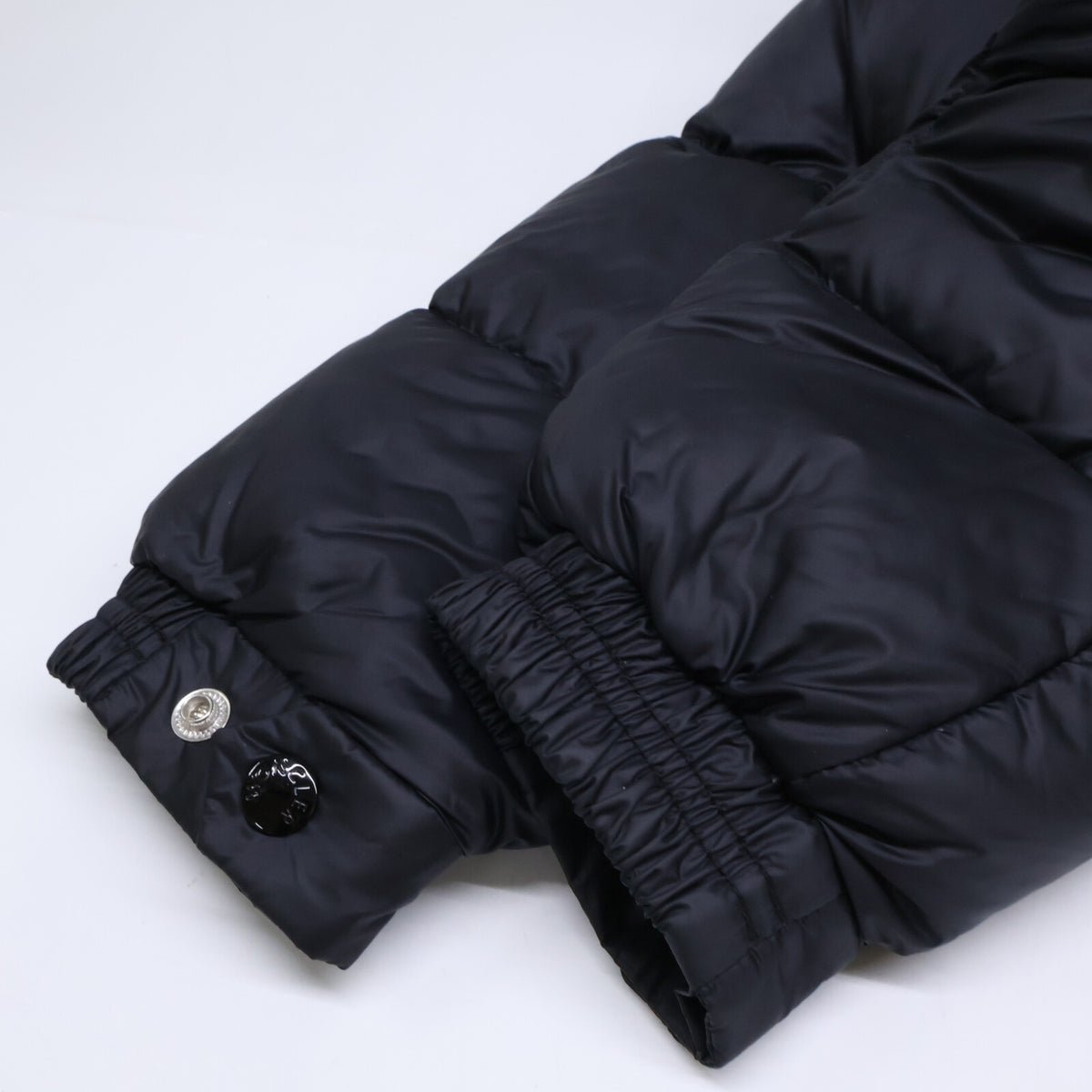 MONCLER Salzman Hooded Down Jacket Black Size 1