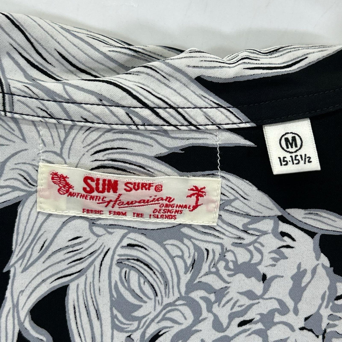 SUN SURF Island Pineapple Aloha Shirt Multi Size M