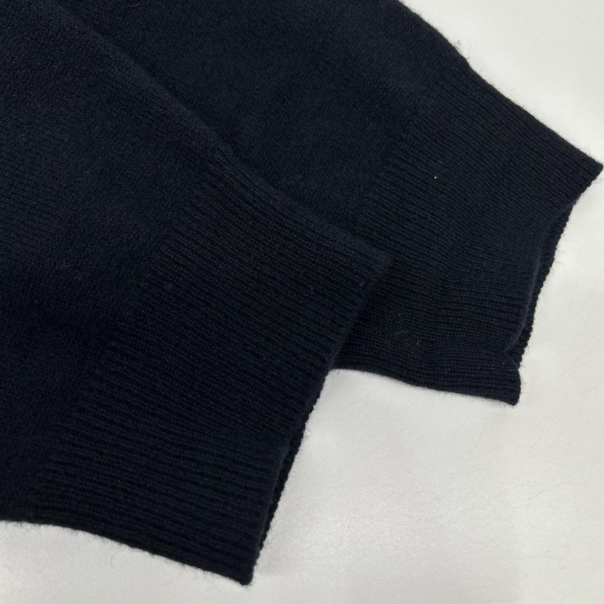 LOUIS VUITTON 22SS Cashmere Silk LV Knit Navy Size L
