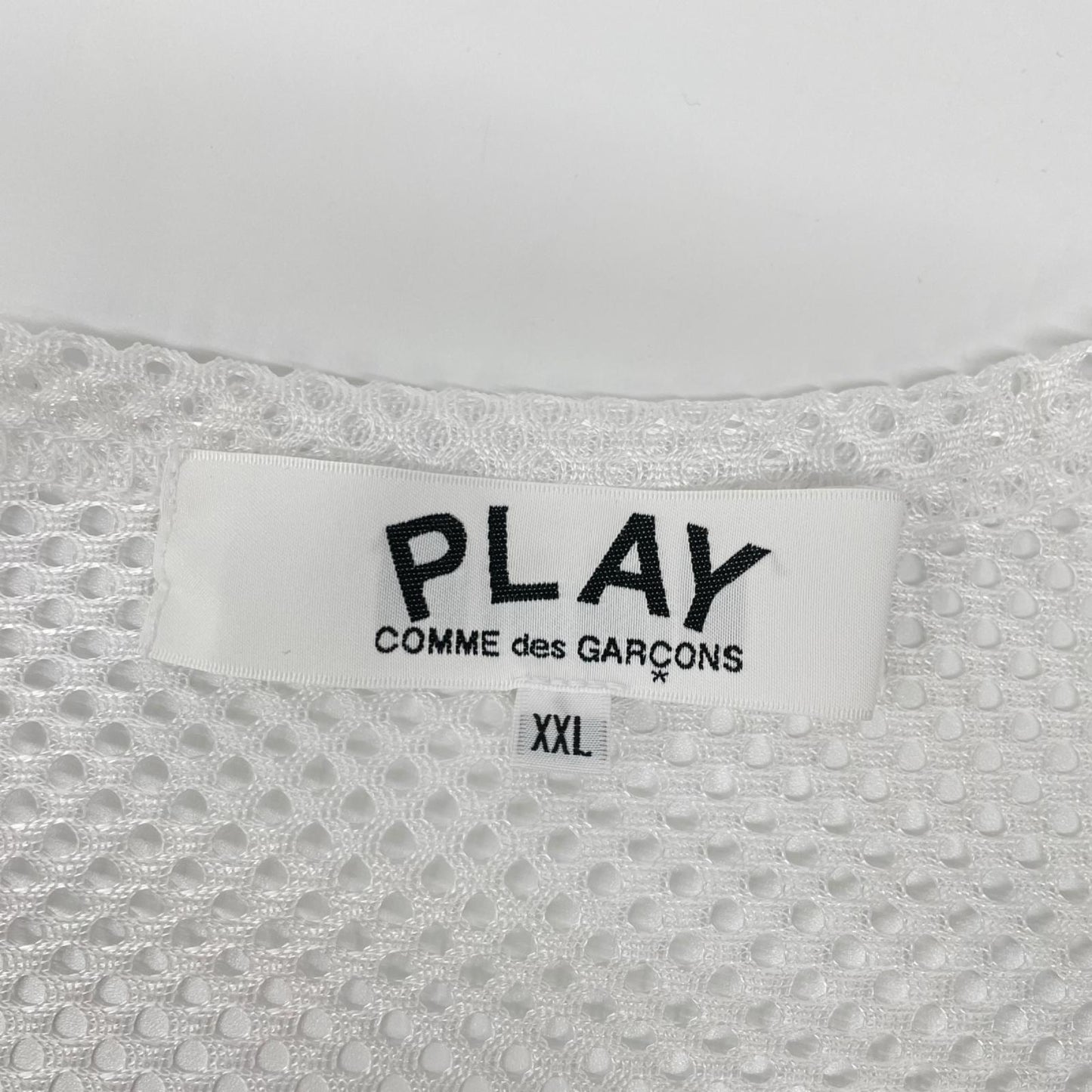 PLAYCOMMEdesGARCONS 26SS Red Emblem T-Shirt White Size XXL