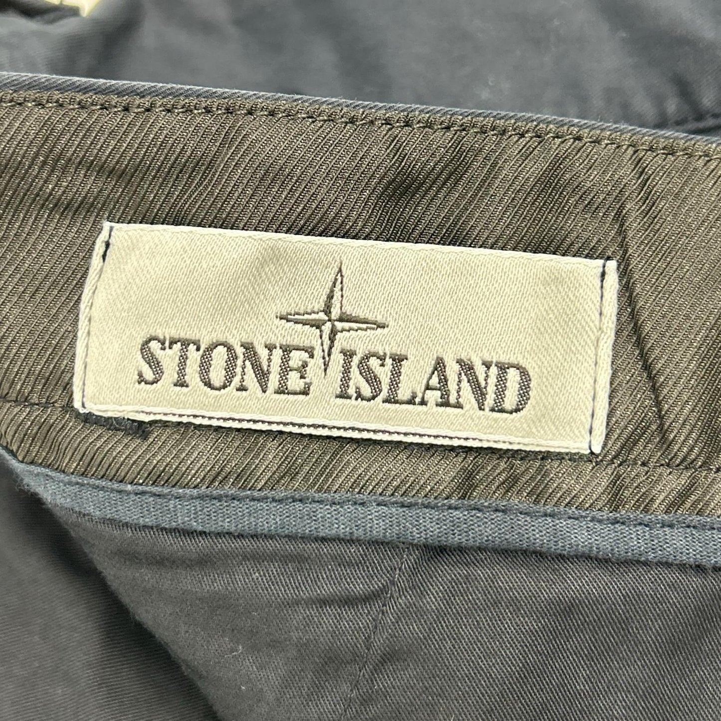 STONE ISLAND SS22 Bermuda Shorts Size 38