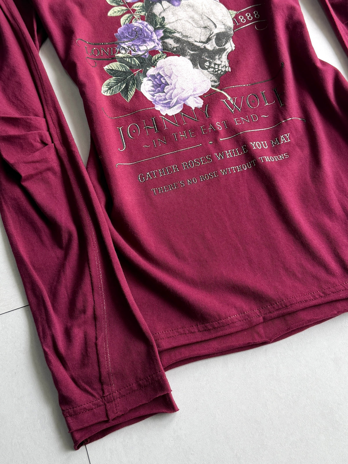 JHONNY WOLF Skull & Roses Graphic Long Sleeve Shirt Size 2
