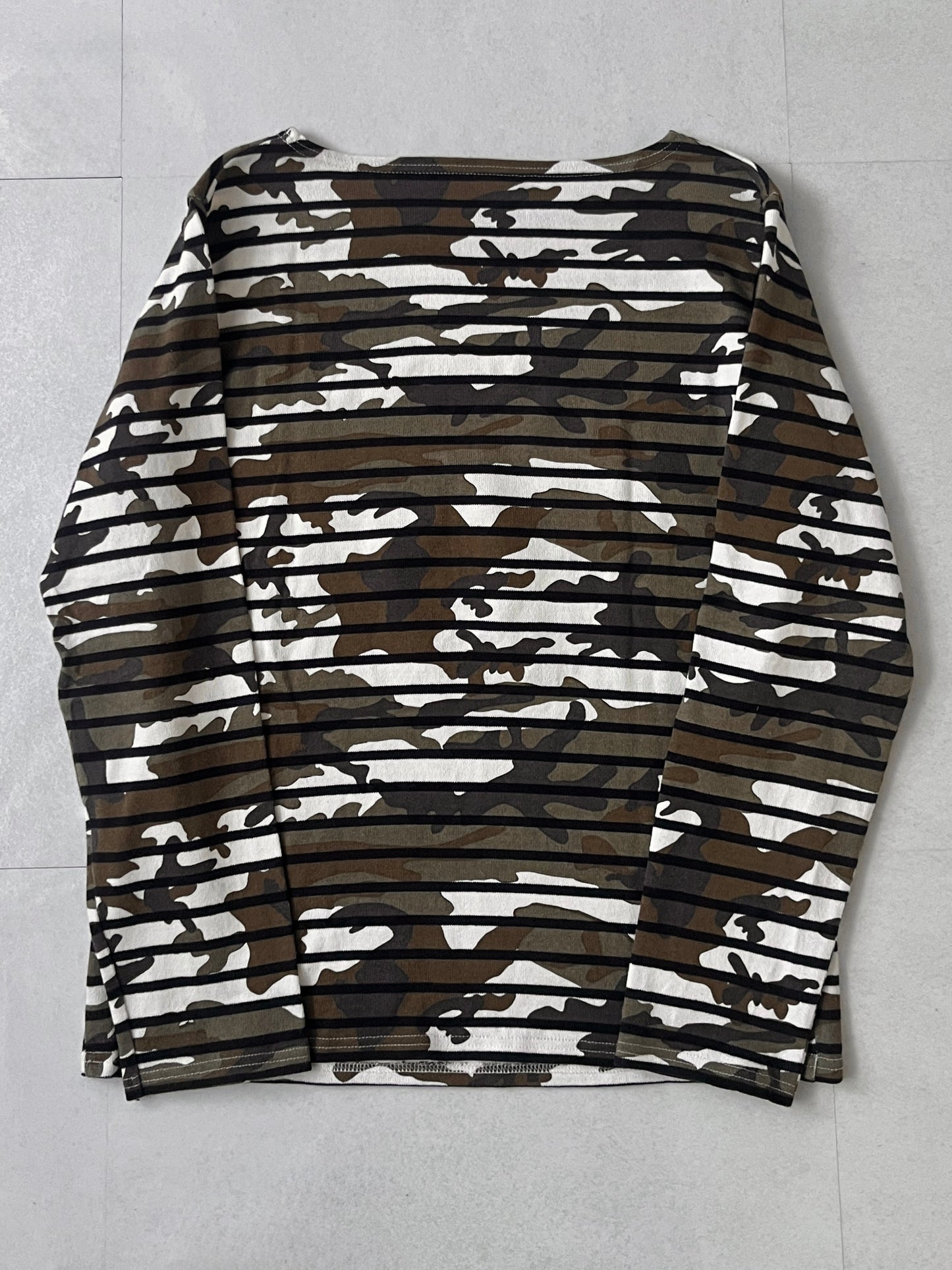 Sophnet. Camo Border Long Sleeve Shirt Size M
