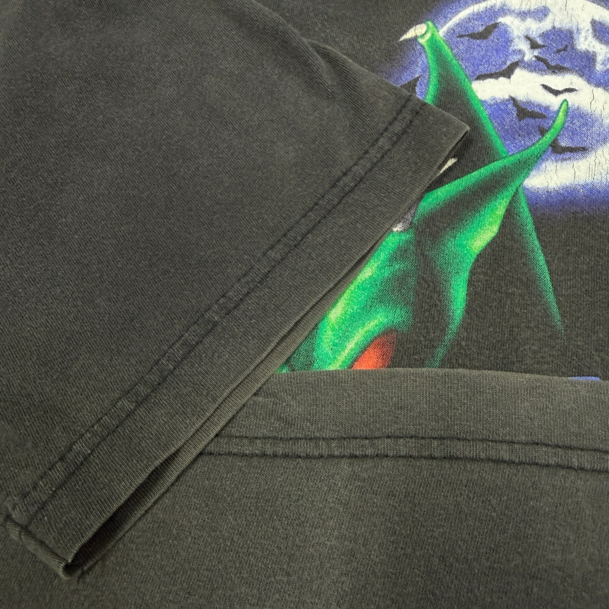 Disney 90s LE BAT GARGOYLE T-Shirt Size L