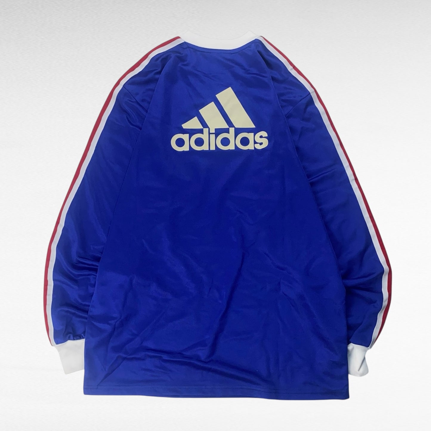 Adidas 00s Size M