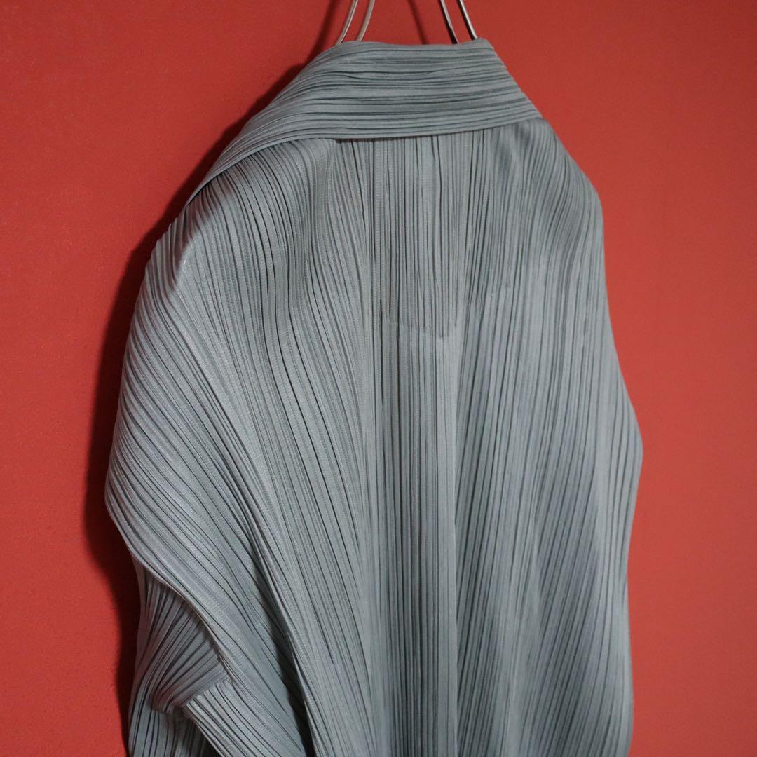 Issey Miyake Pleated Buttonless Long Coat Gray Size M