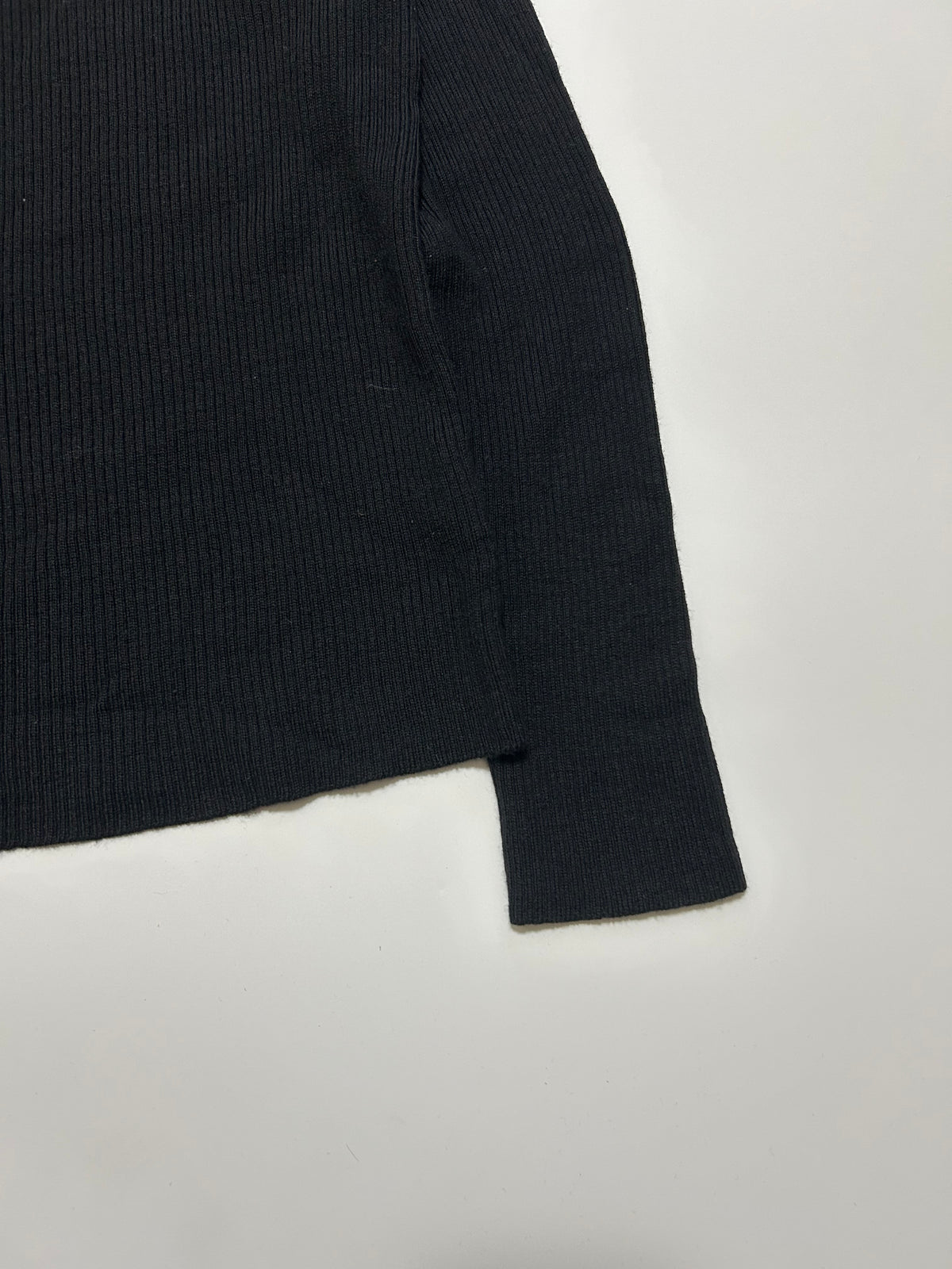 AGNES B. 90s Ribbed Knit Wool Sweater Black