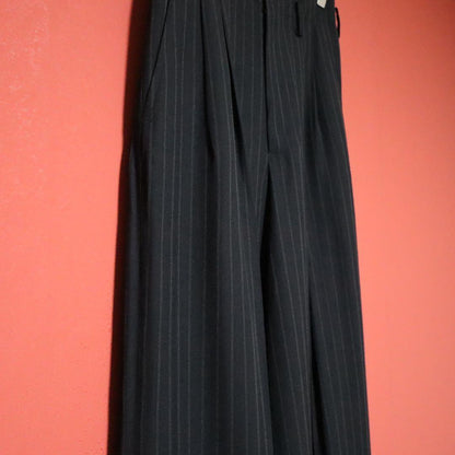 Y's 90s Pinstripe Two-Pleat Cropped Pants Black Size FREE