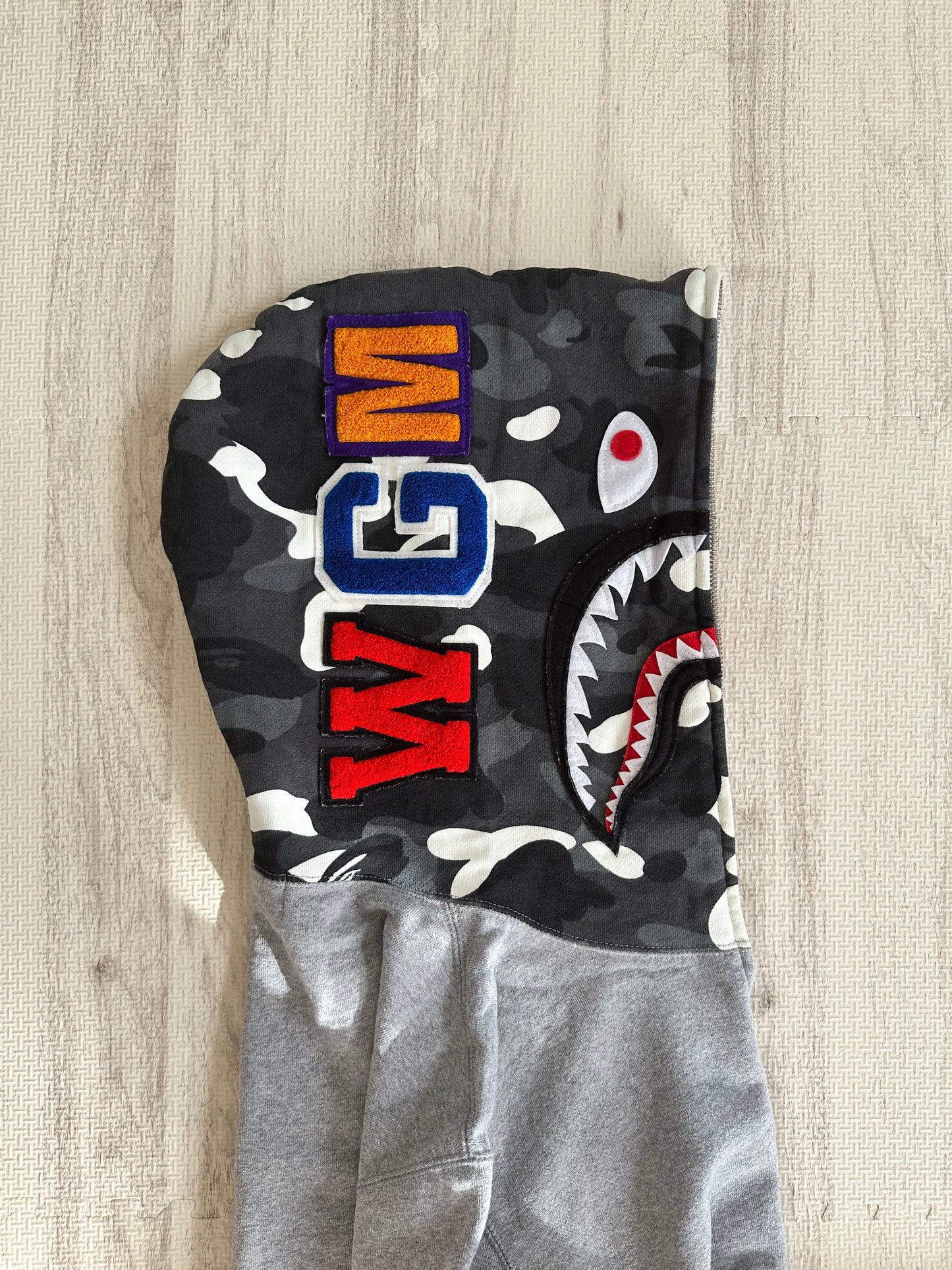 Bape - A Bathing Ape Shark Hoodie Gray Size L