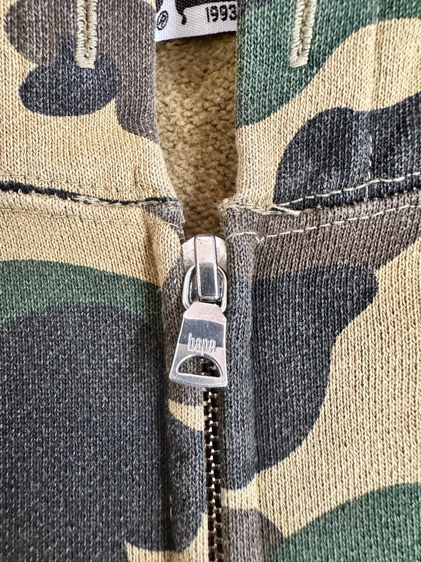 Bape - A BATHING APE camo zip hoodie XL