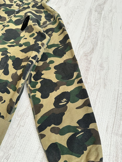Vintage Bape Tops - A BATHING APE camo zip hoodie XL - Authentic Archive