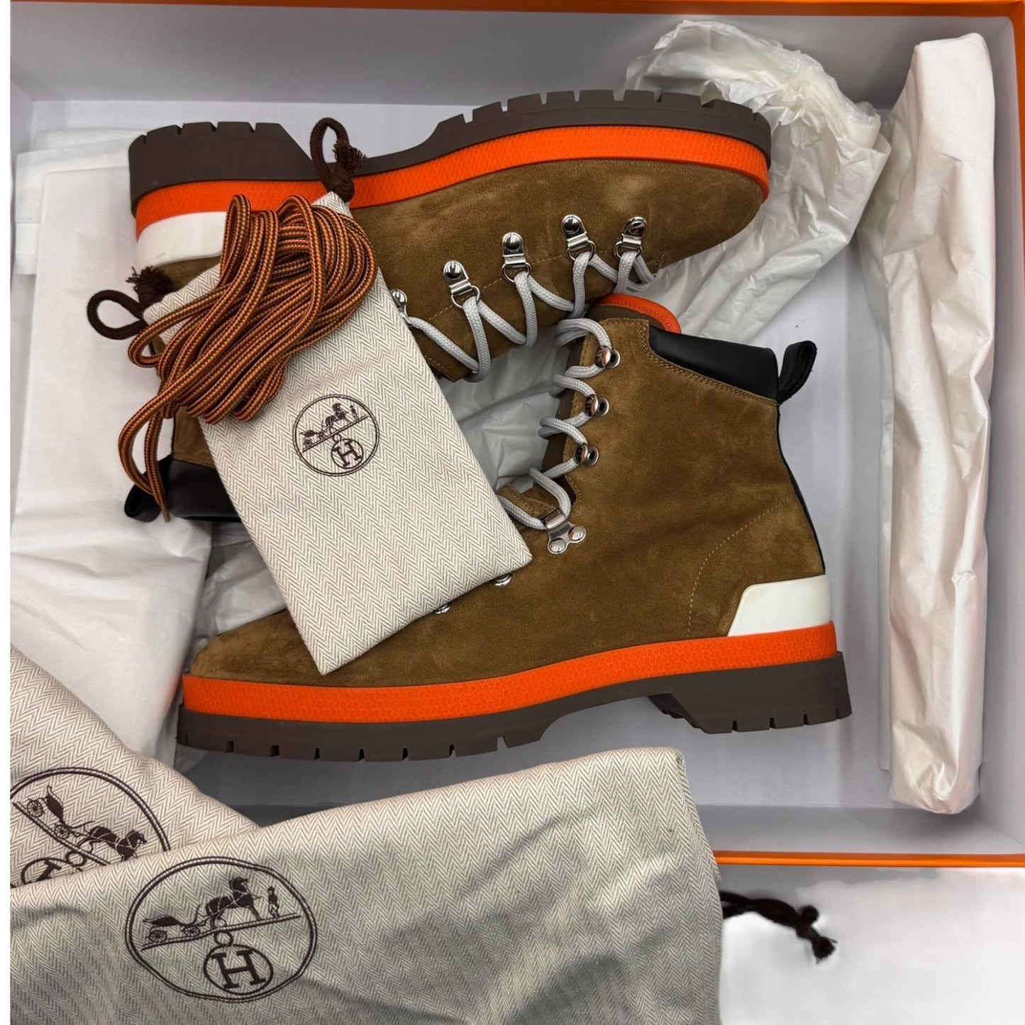 HERMES "Hike" Short Boots