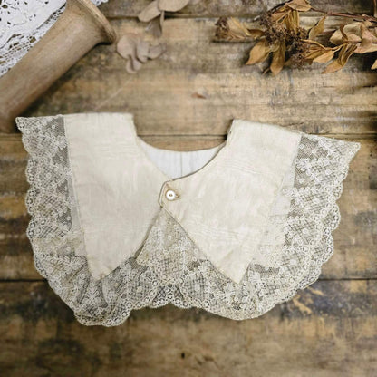 Euro antique 10s Lace Collar Beige Size FREE