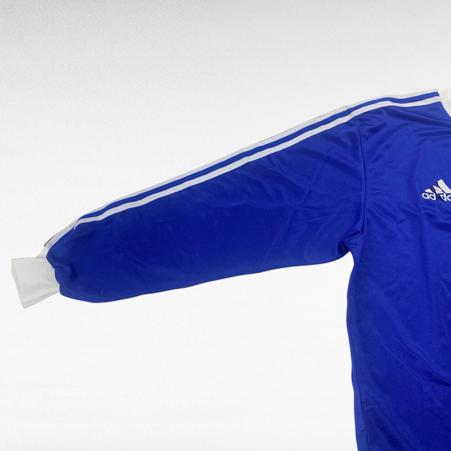 Adidas 00s Size M