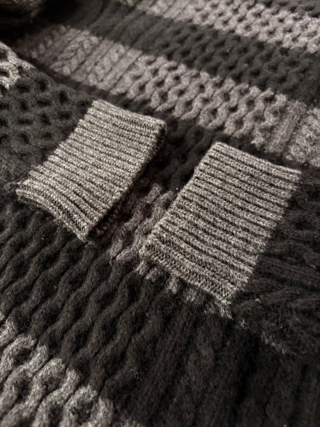 DIESEL BLACKGOLD Virgin Wool Border Low Gauge Knit