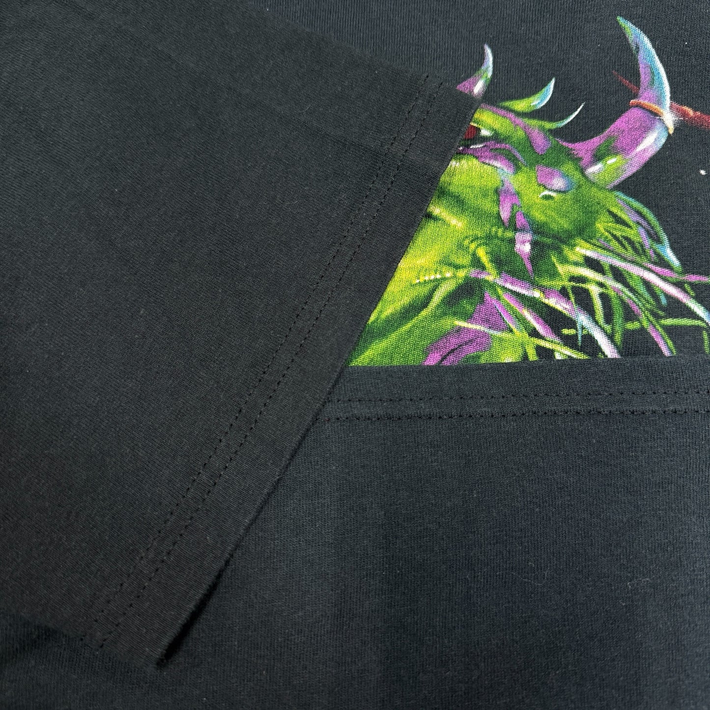 LIQUID BLUE 00s Green Dragon All Over Print T-Shirt Size L