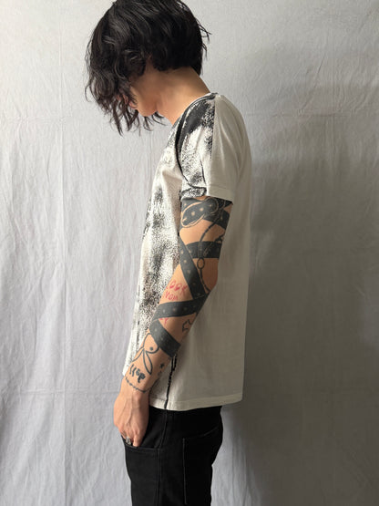 FUGA Distressed Typography Tee Size 44