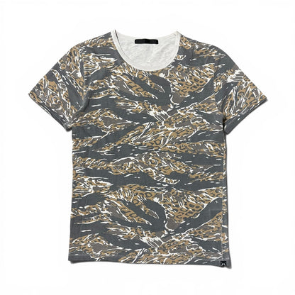 Vintage Roar Tiger Camo Cross Revolver Tee Size 2