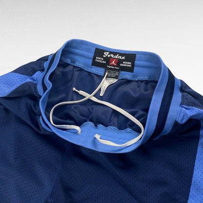 NIKE JORDAN Size M