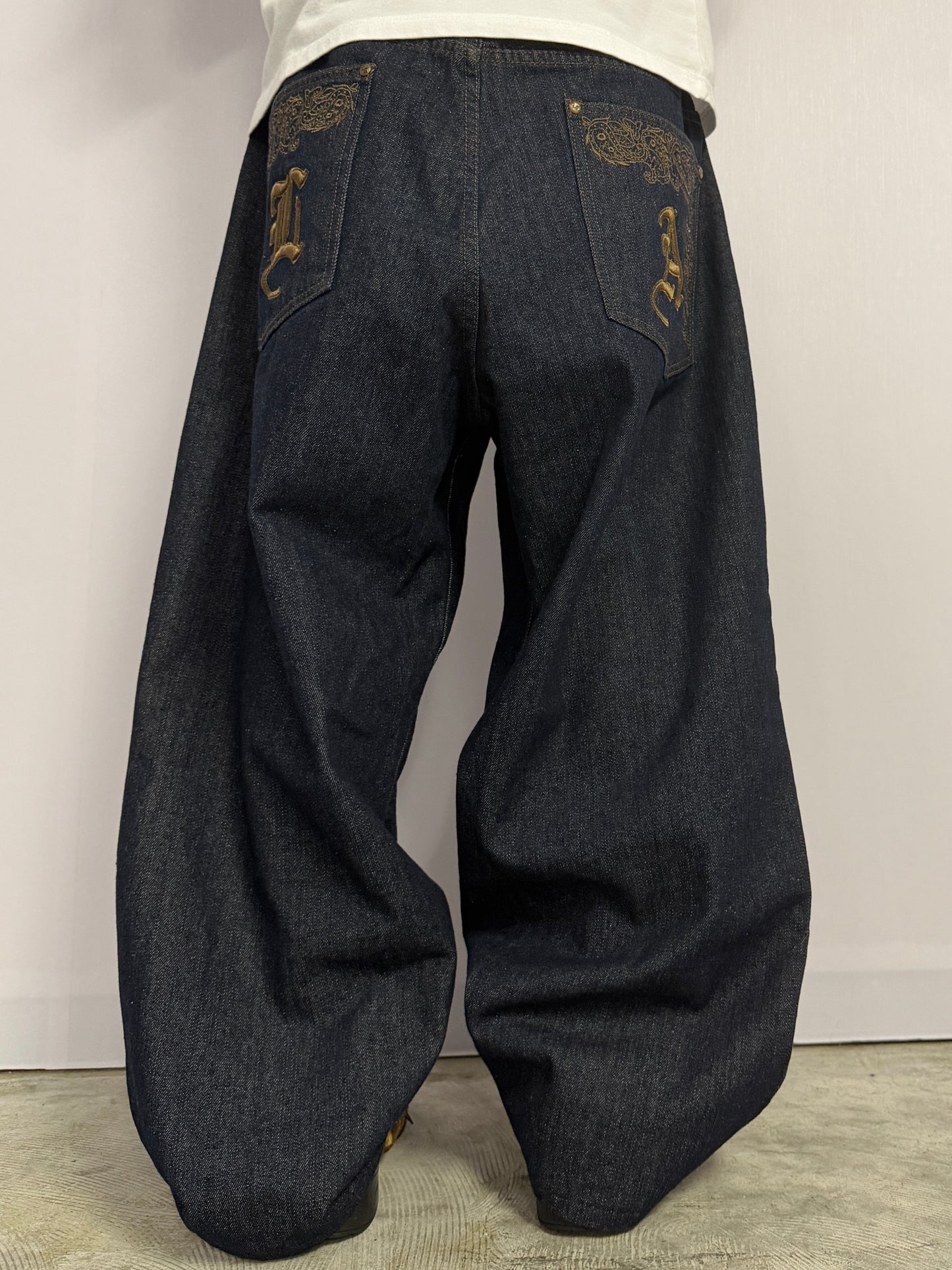 Vintage "STRAIT OUTTA CALI" Wide Buggy Denim Jeans Size 40