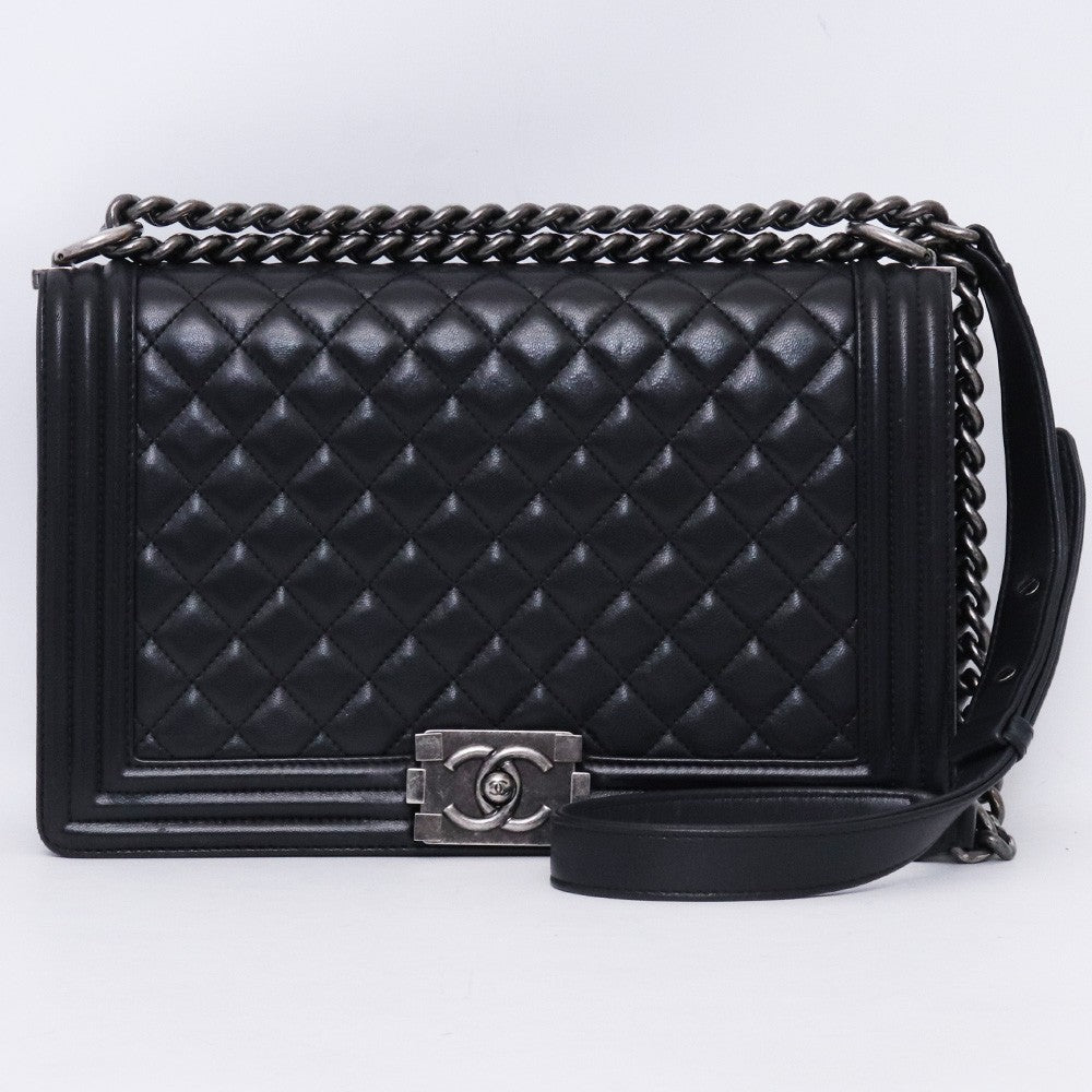 CHANEL BOY CHANEL Boy Chanel Bag Black Size L