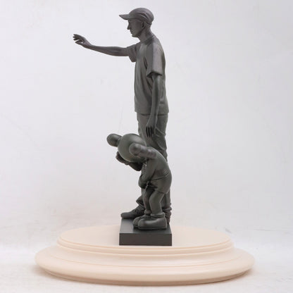 Kaws PARTNERS ORIGINAL FAKE VINYL FIGURE 2012 Gray Size F