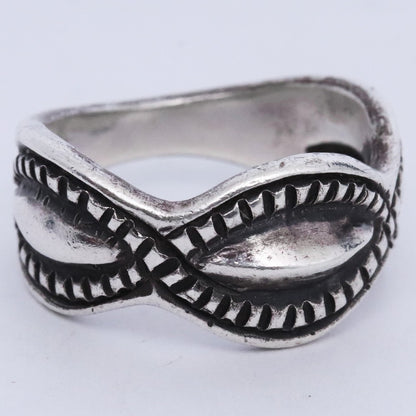 LARRY SMITH LEAF CUT RING Repousse Ring Size ONE SIZE
