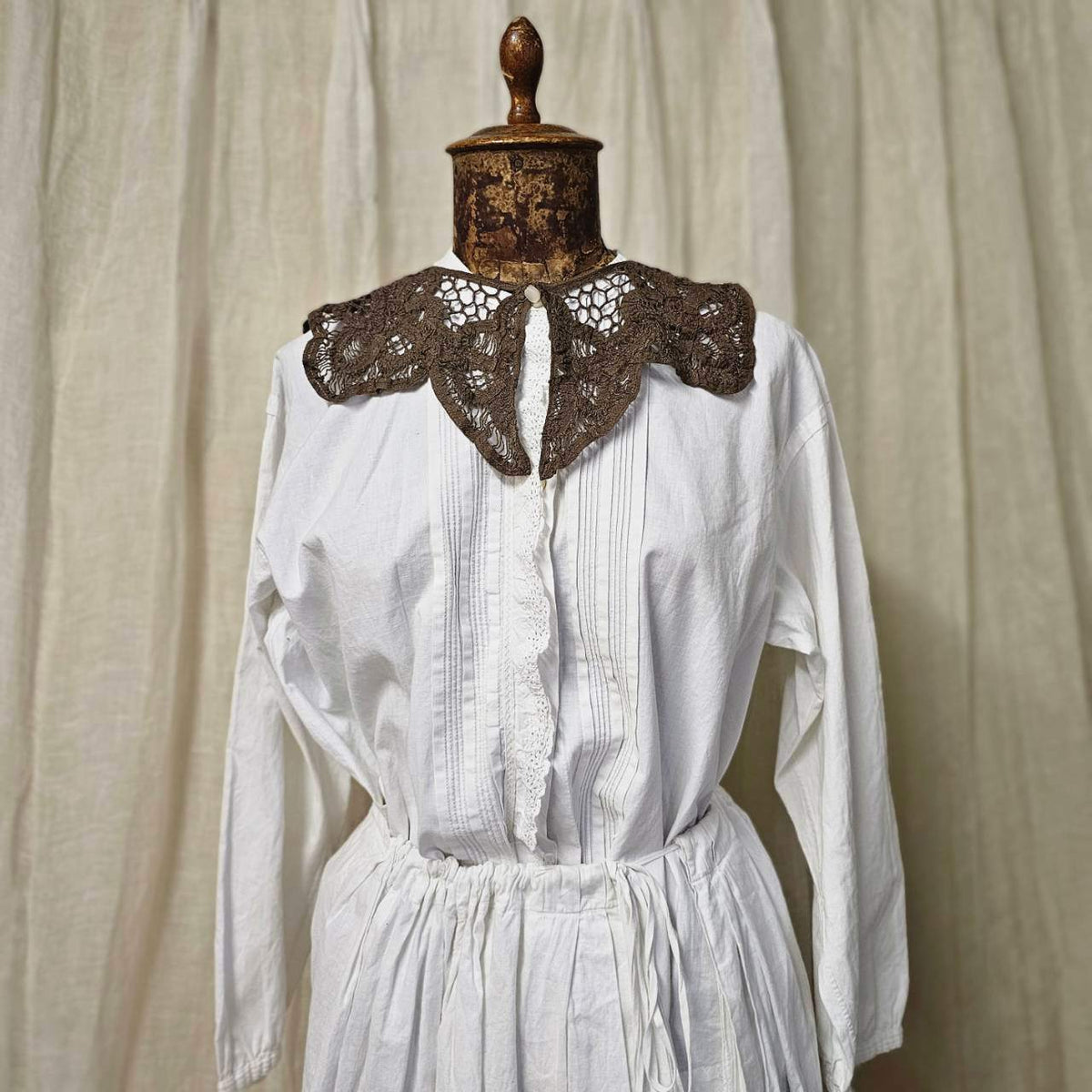 Euro vintage Floral Batten Antique Brown