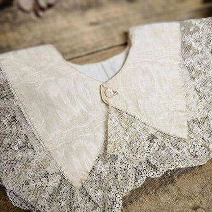 Euro antique 10s Lace Collar Beige Size FREE
