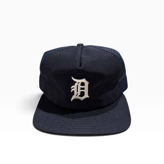 VINTAGE NEW ERA Deadstock Navy Blue Size MEDIUM-LARGE