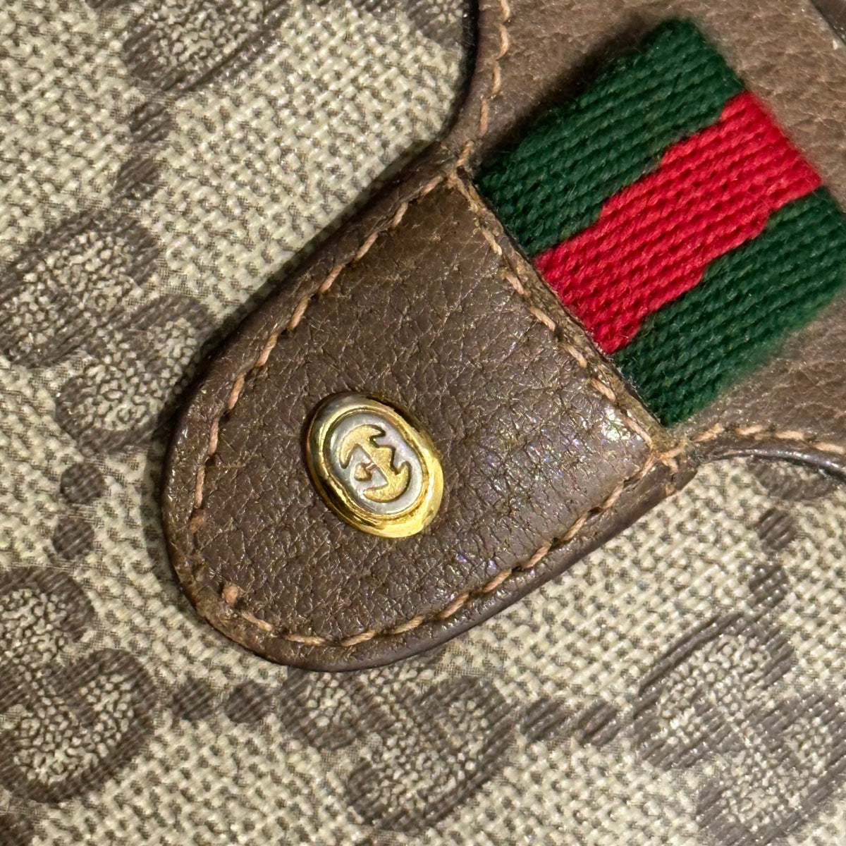 GUCCI Vintage GG Plus Sherry Line Leather Bag