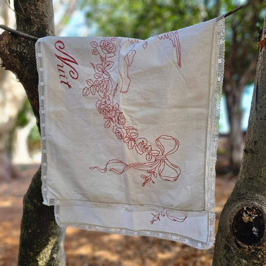 VINTAGE 'Bonne Nuit' Angel Lace Embroidered Tablecloth Beige