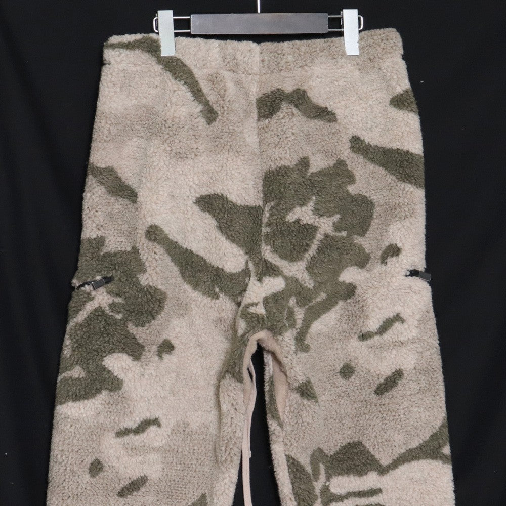 ESSENTIALS Relaxed Polar Fleece Camo Pants Gray Size S