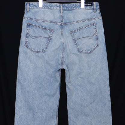BALENCIAGA 25SS Medium Fit Light Indigo Jeans Size 31